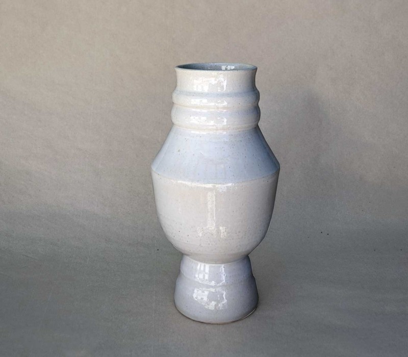 WHITE SOUL VASE